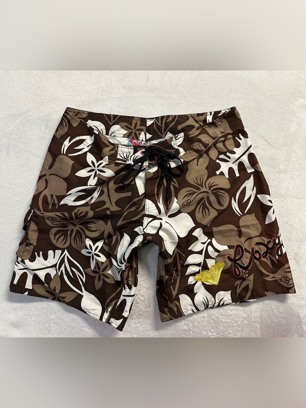 Y2K ROXY women's brown white hawaiian print board shorts, 36".
